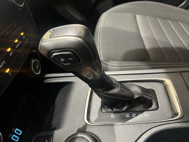 Used 2019 Silver Ford XLT image 15