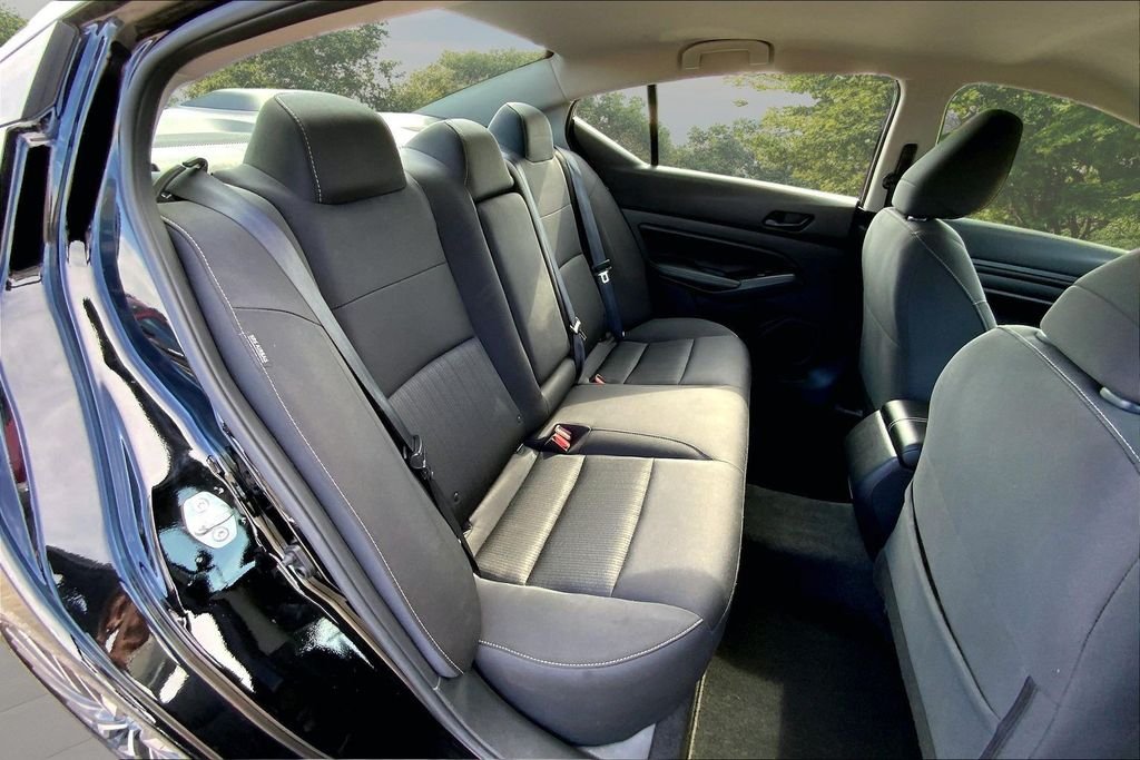 Used 2025 Black Nissan 2.5 SV image 24