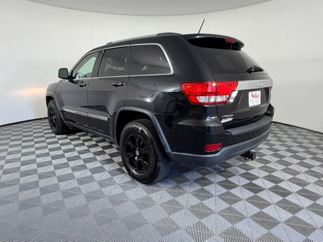 Used 2013 Black Jeep Laredo image 5