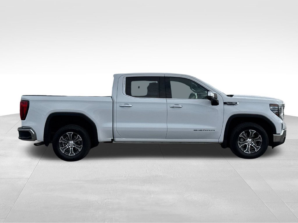 Used 2025 Summit White GMC SLT image 6