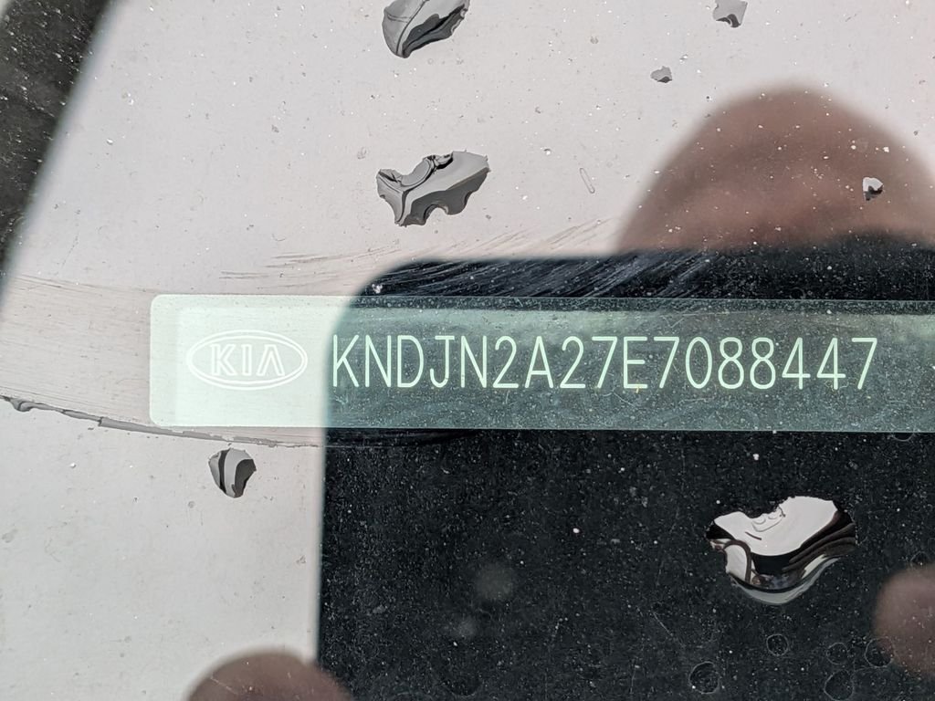 Used 2014 Gray Kia Base image 8