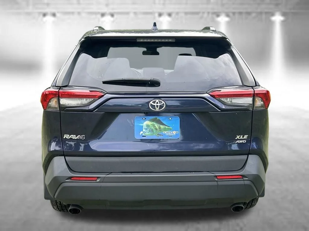 Certified Used 2023 Blueprint Toyota XLE Premium image 6
