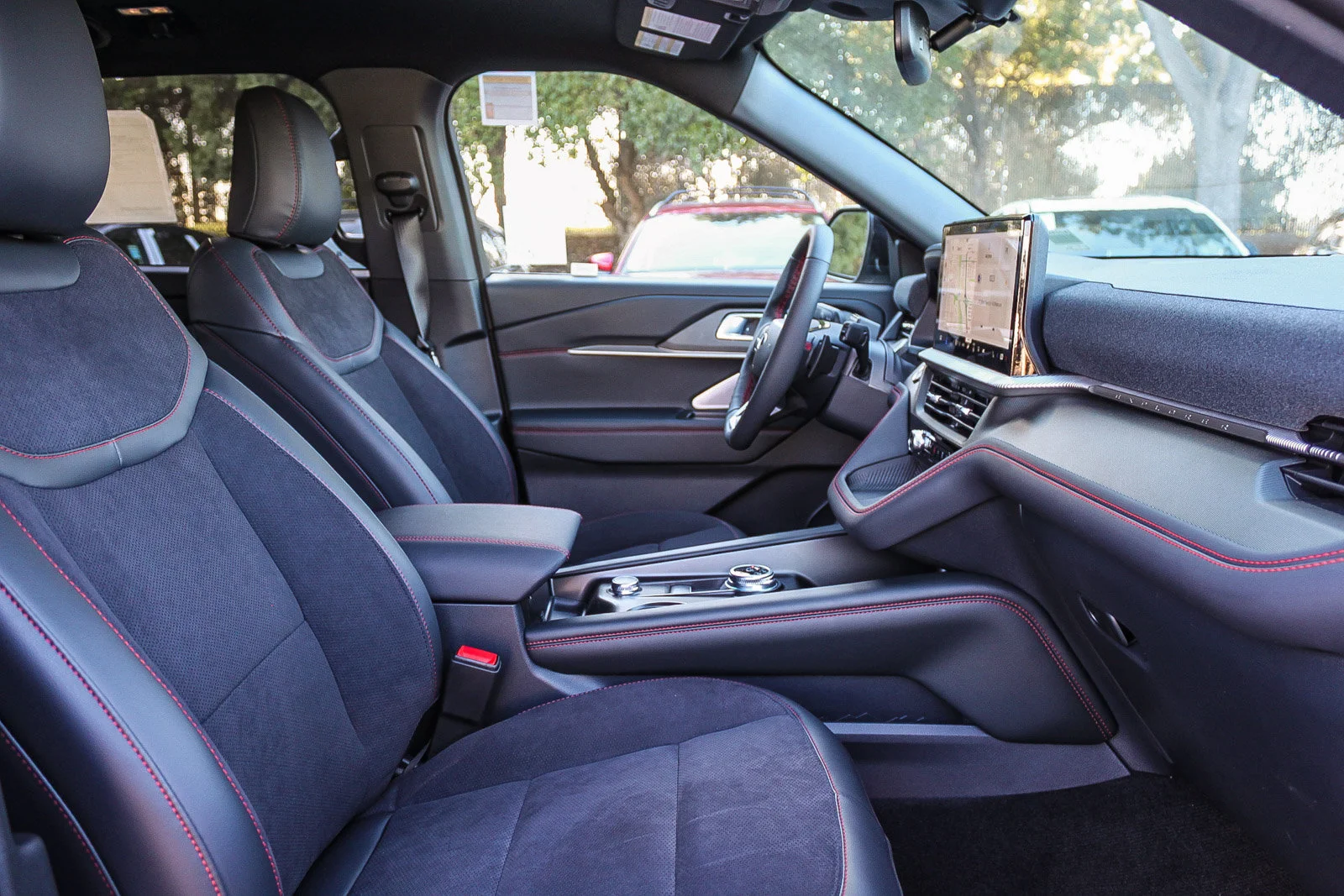 New 2026 Agate Black Metallic Ford ST image 18