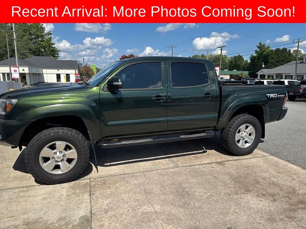 Used 2014 Spruce Toyota Base image 2
