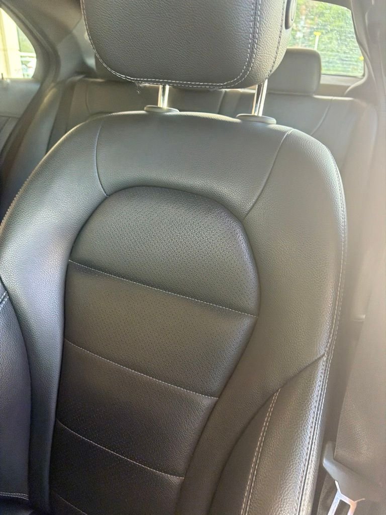 Used 2015  Mercedes-Benz C 300 image 5