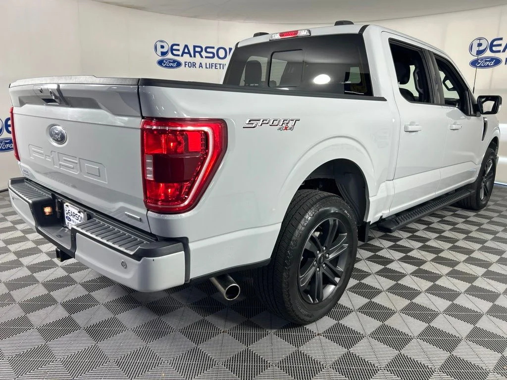 Used 2023 White Ford XLT image 6