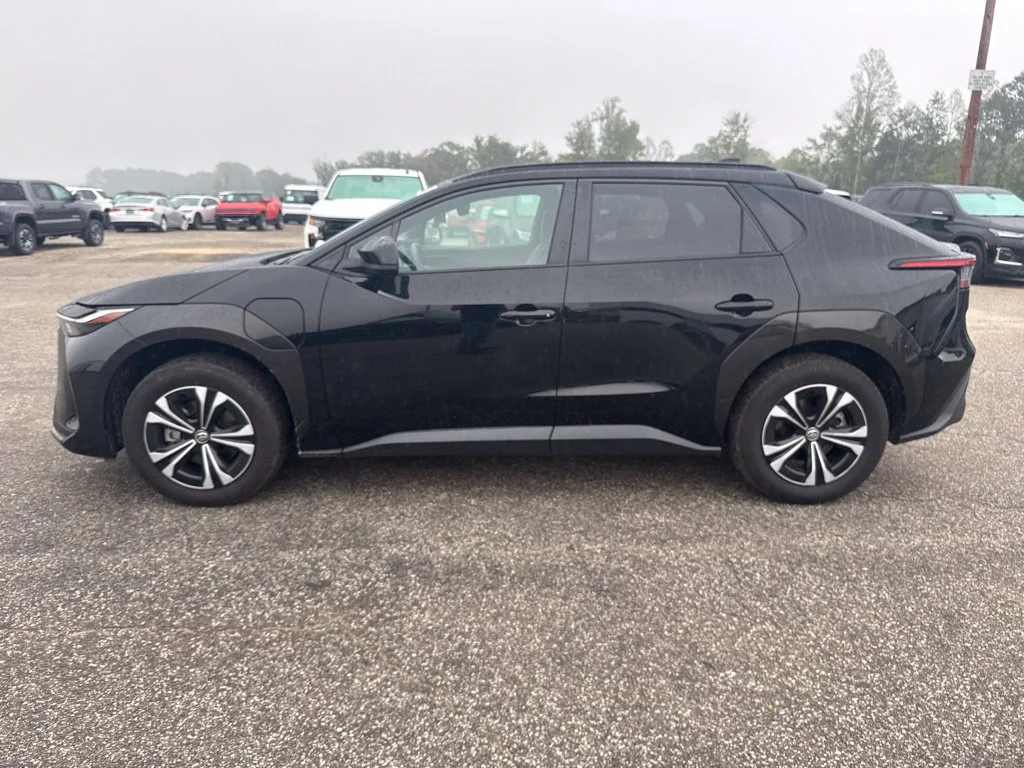 Used 2024 Black Toyota XLE image 2
