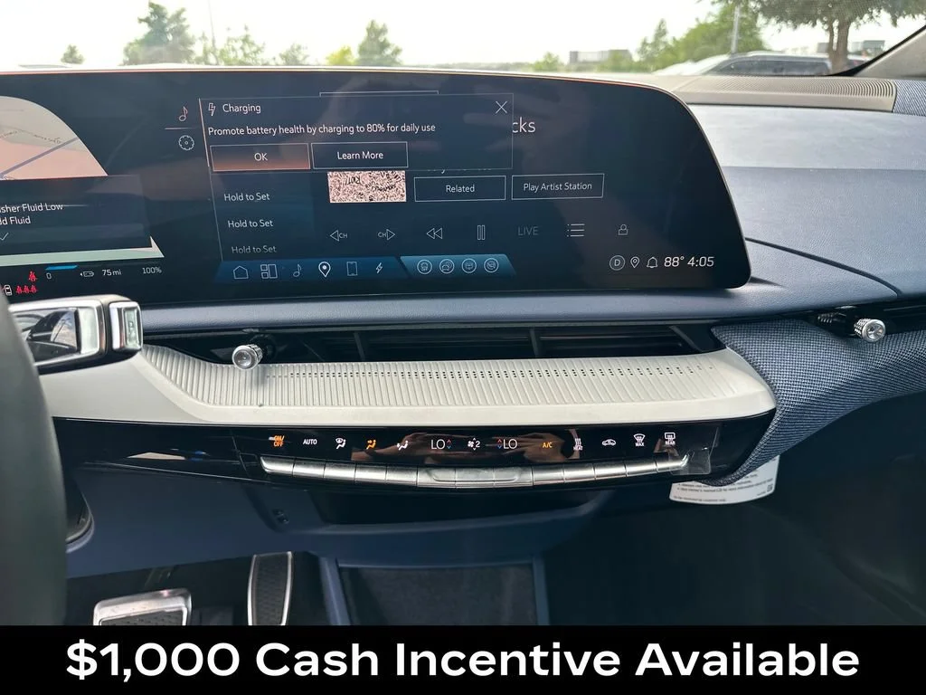 2025 Cadillac OPTIQ Luxury 2 - Photo 29