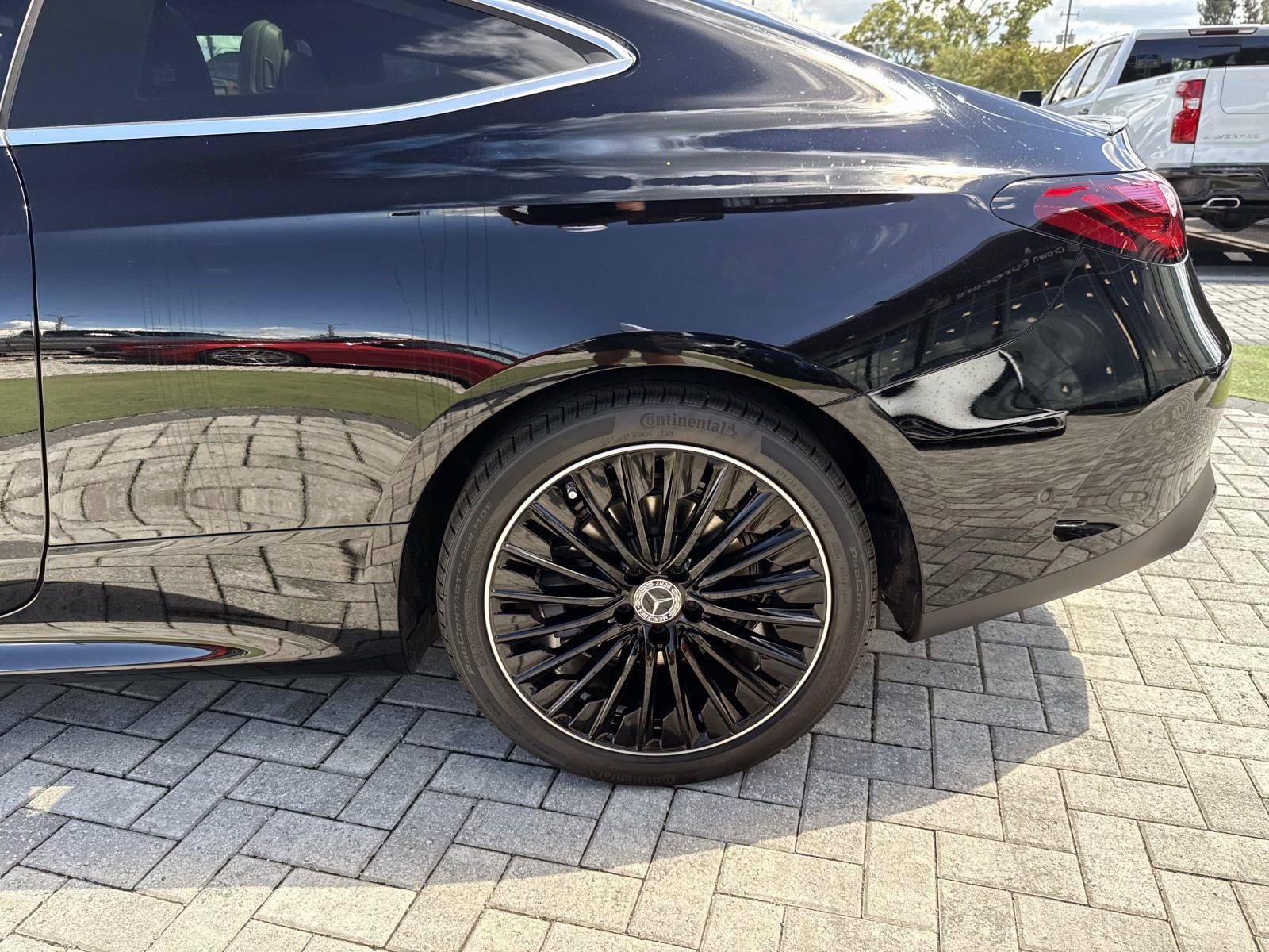 New 2027 Black Mercedes-Benz 300 4MATIC® Coupe image 10
