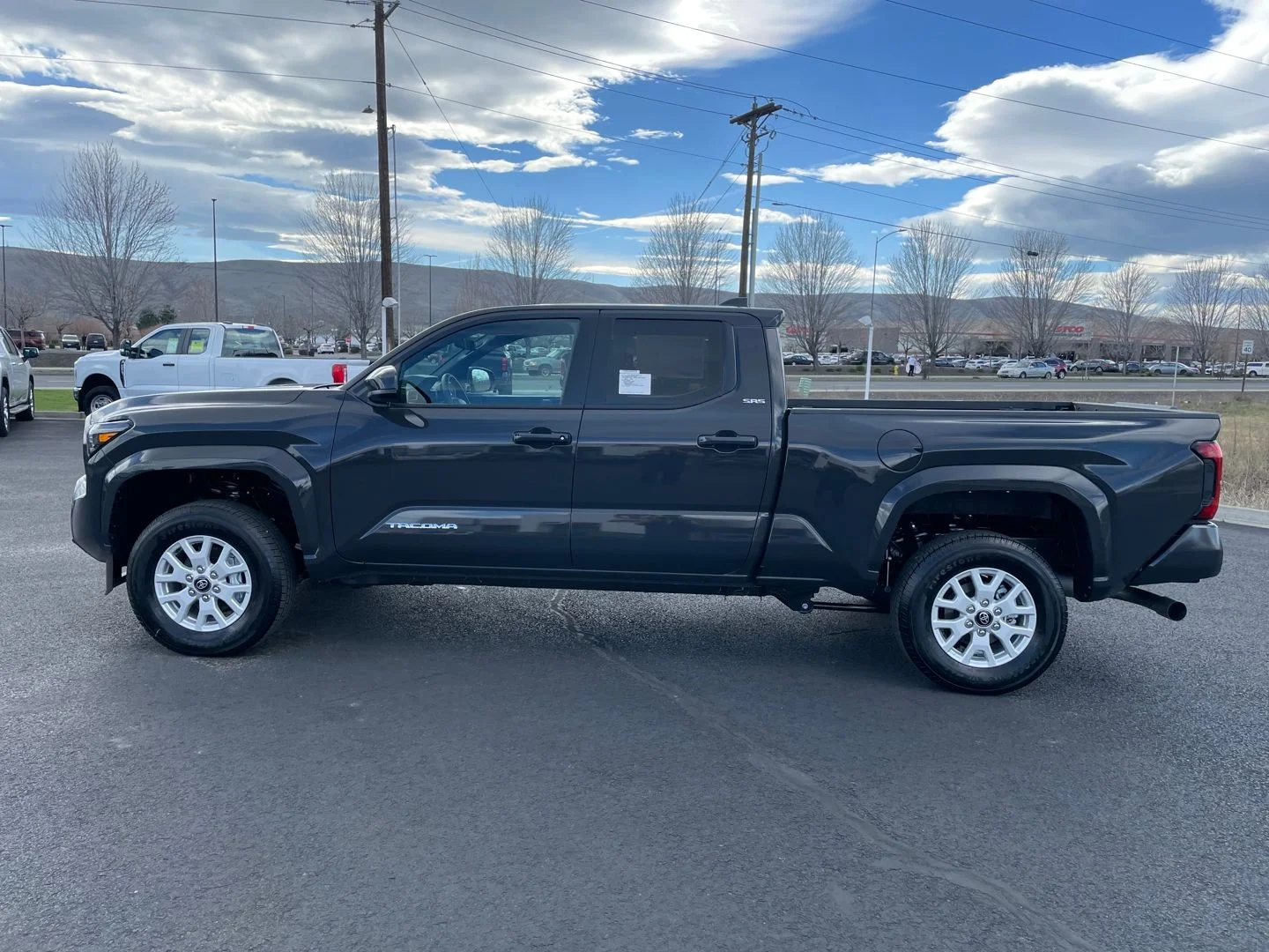 New 2026  Toyota SR5 image 6