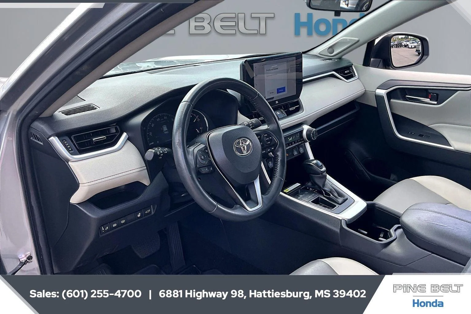 Used 2023 Silver Sky Metallic Toyota XLE Premium image 12