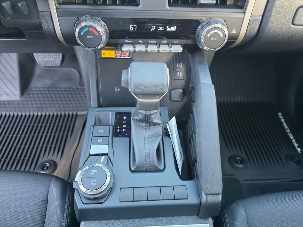 2026 Toyota Tacoma SR5 - Photo 27