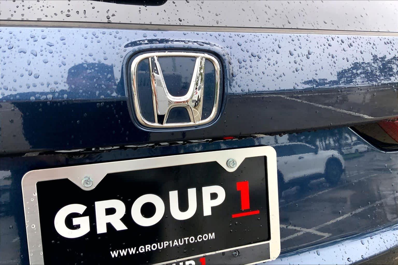 Used 2024 Canyon River Blue Metallic Honda EX image 10