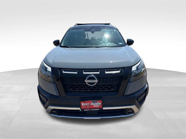 Used 2024 Gray Nissan Rock Creek image 2