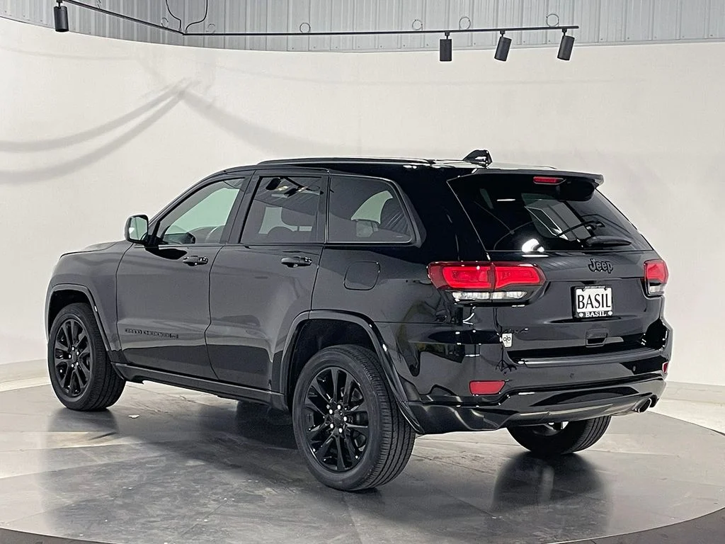 Used 2022 Black Jeep Laredo X image 14