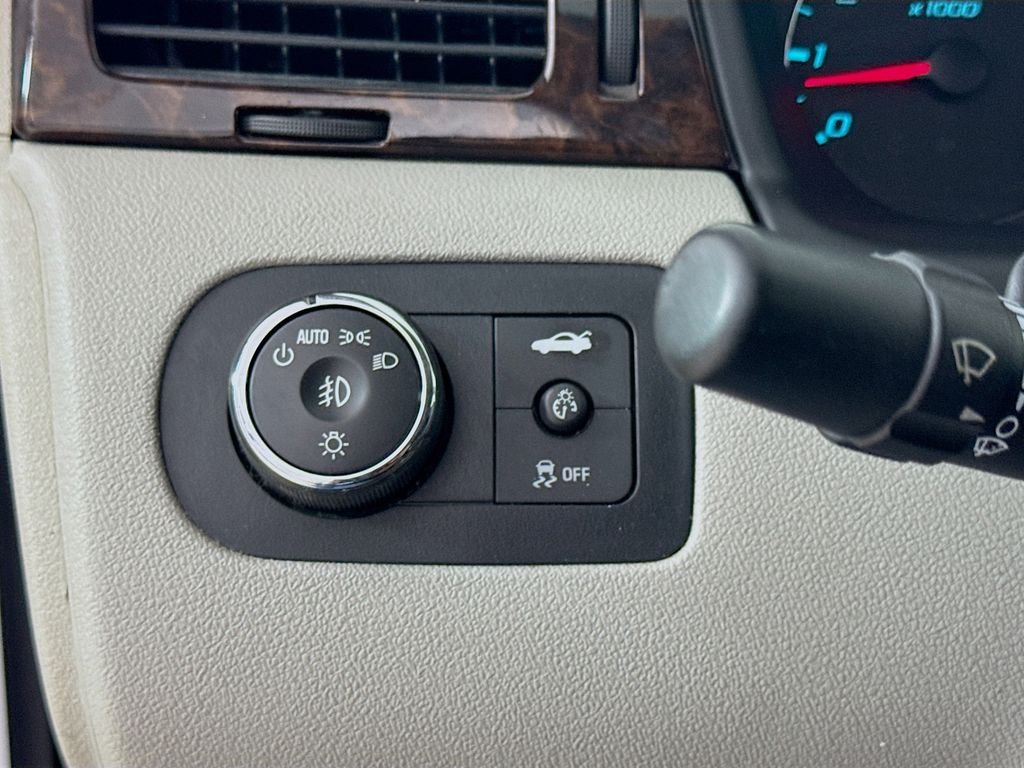 Used 2012 Summit White Chevrolet LTZ image 11
