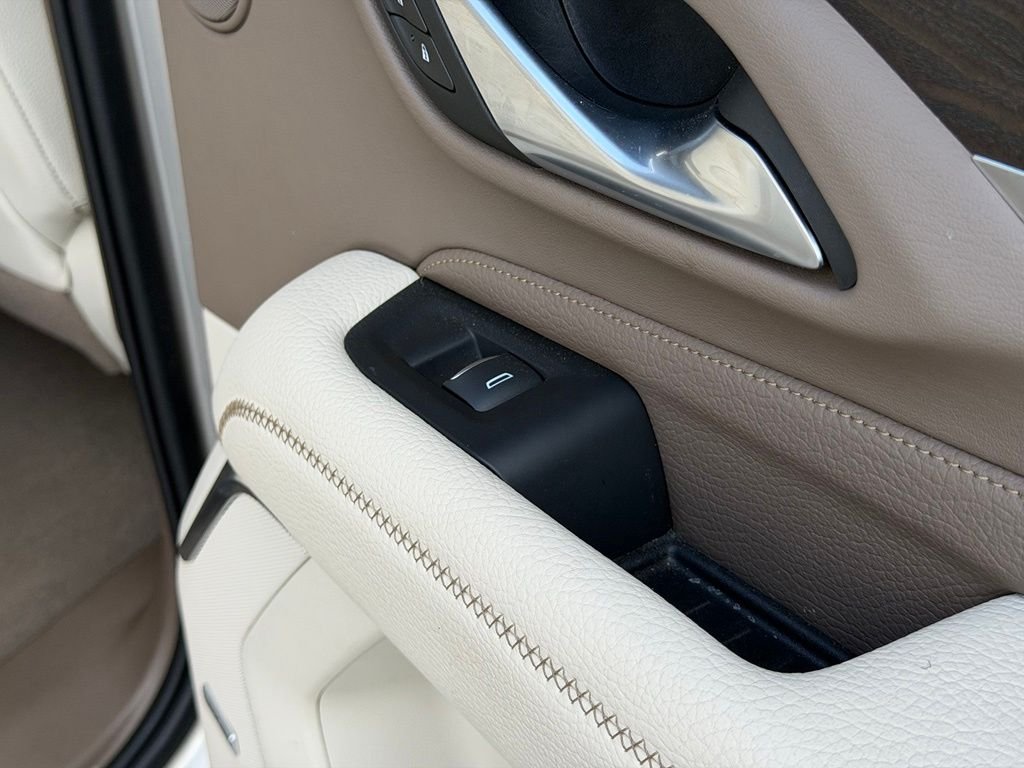 Used 2022 Beige GMC Denali image 23