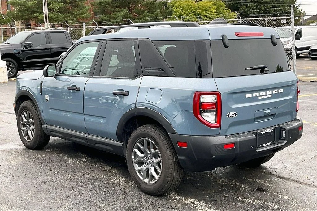 New 2026 Azure Gray Metallic Tri-Coat Ford Big Bend® image 10