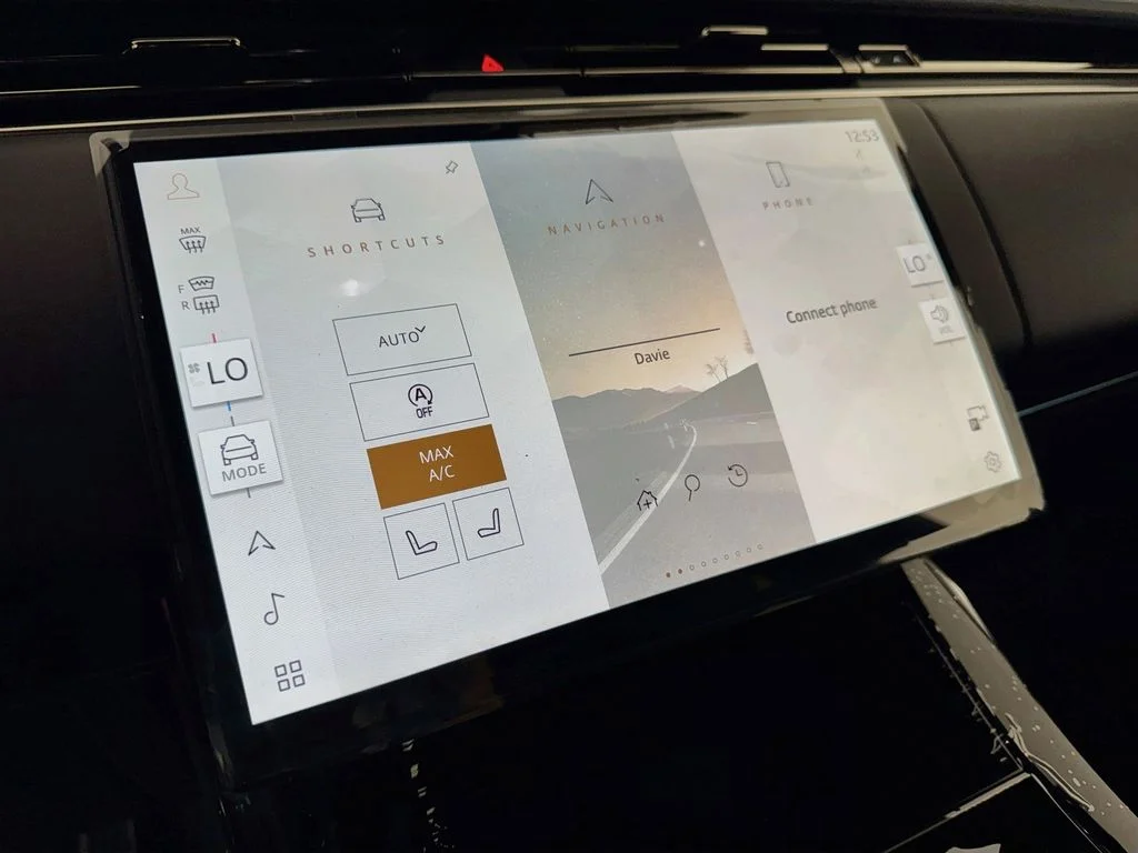 New 2026 Borasco Grey Land Rover Dynamic SE image 15