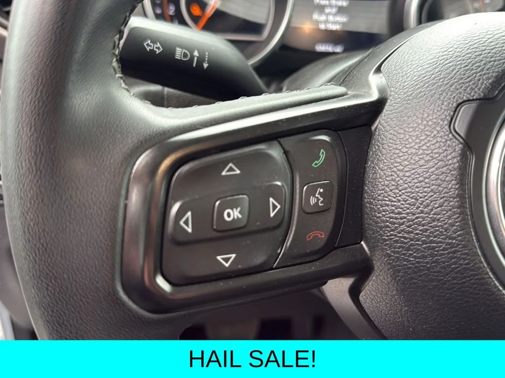 Used 2023 Silver Jeep Sport S image 9