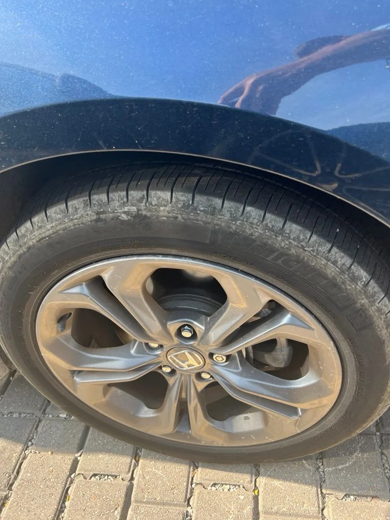 Used 2023 Meteorite Gray Metallic Honda EX image 6