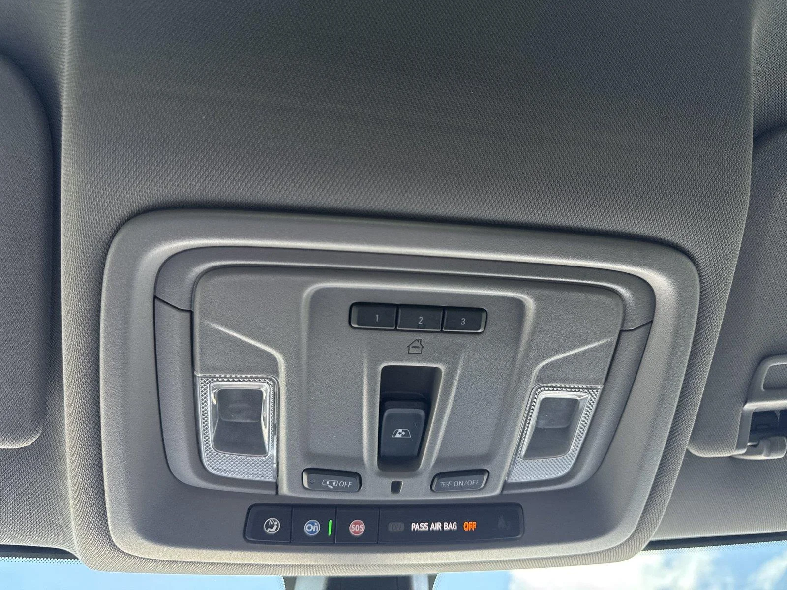Used 2022 SATIN STEEL METALLIC Chevrolet LT image 31