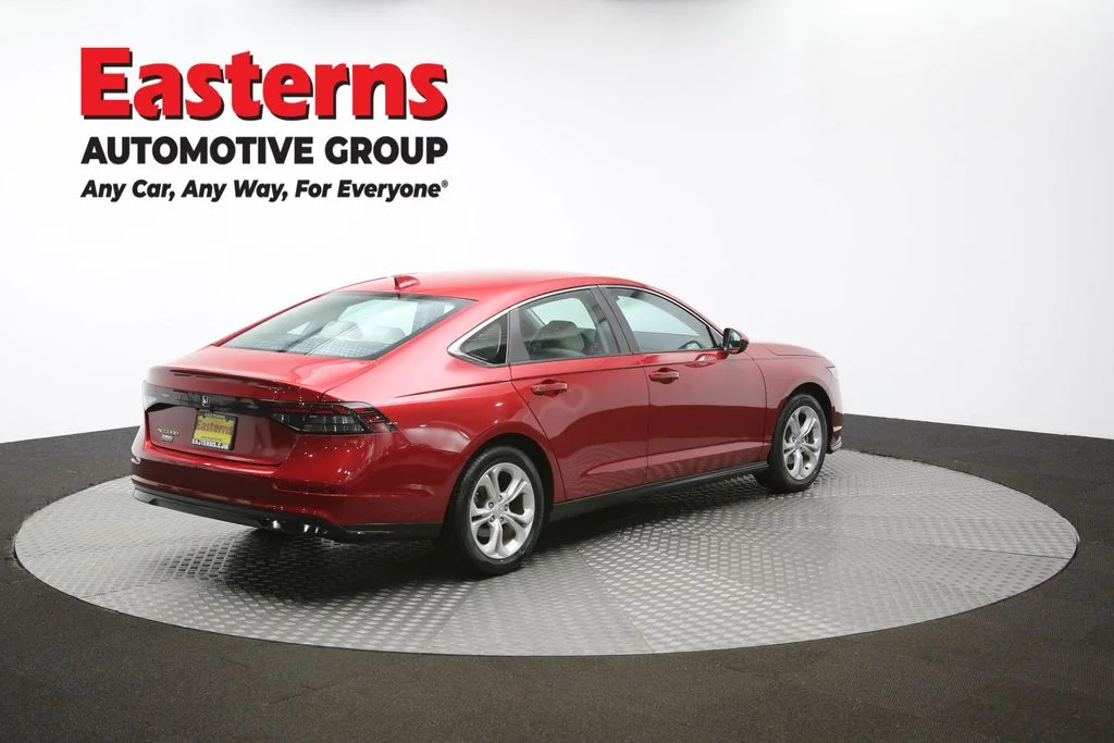 Used 2023 Red Honda LX image 37