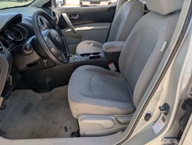 Used 2013 Silver Nissan S image 13