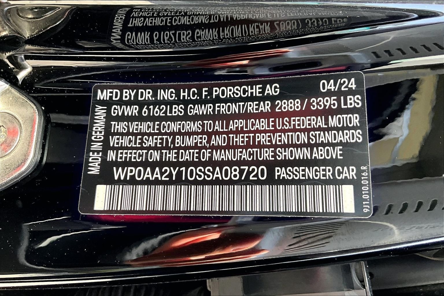 Used 2025  Porsche  image 34