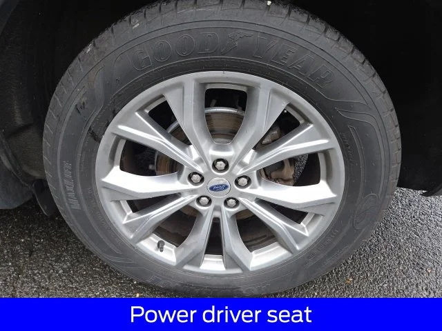 Used 2020 Black Ford XLT image 13