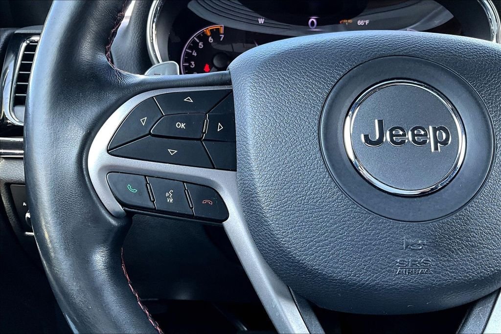 Used 2019 Silver Jeep Trailhawk image 10