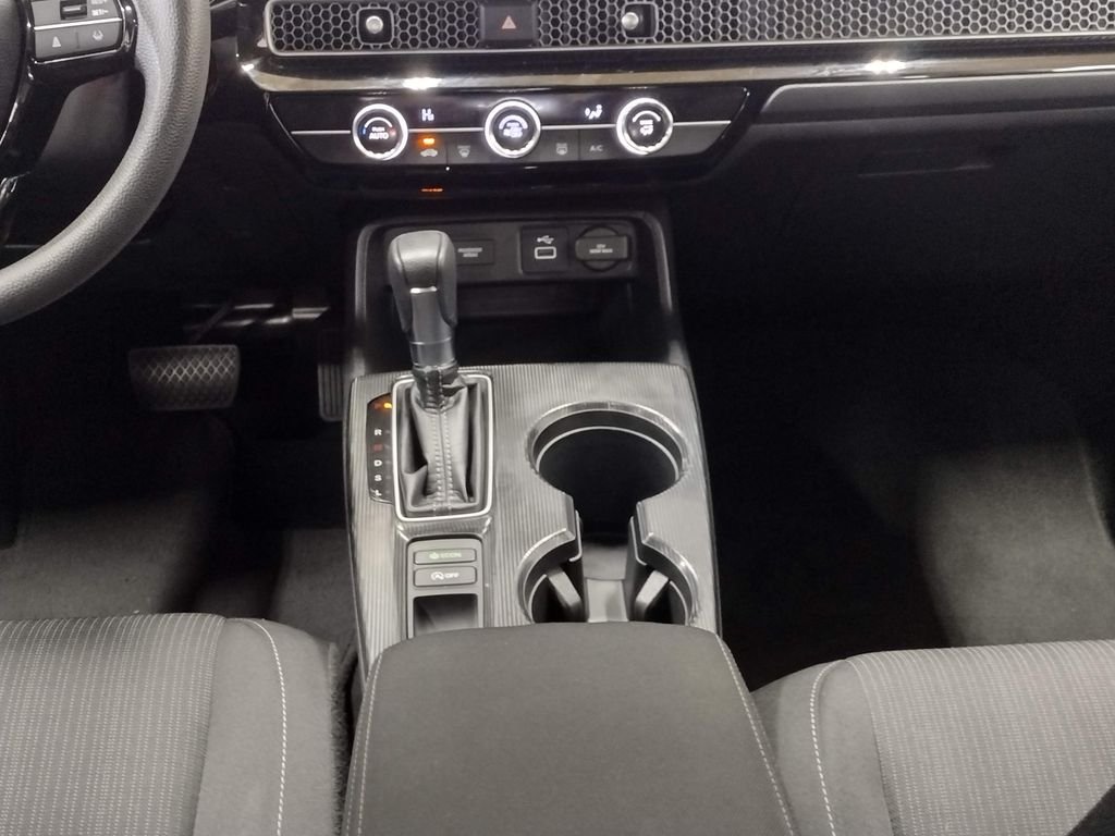Used 2024 Silver Honda LX image 31