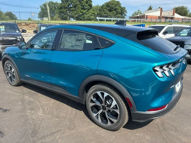 New 2026 Adriatic Blue Metallic Ford Select image 3