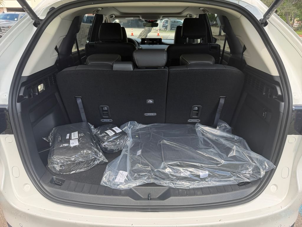 2026 Mazda CX-90 Premium Package - Photo 19