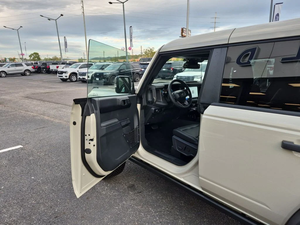 New 2025 Desert Sand Ford Badlands® image 9