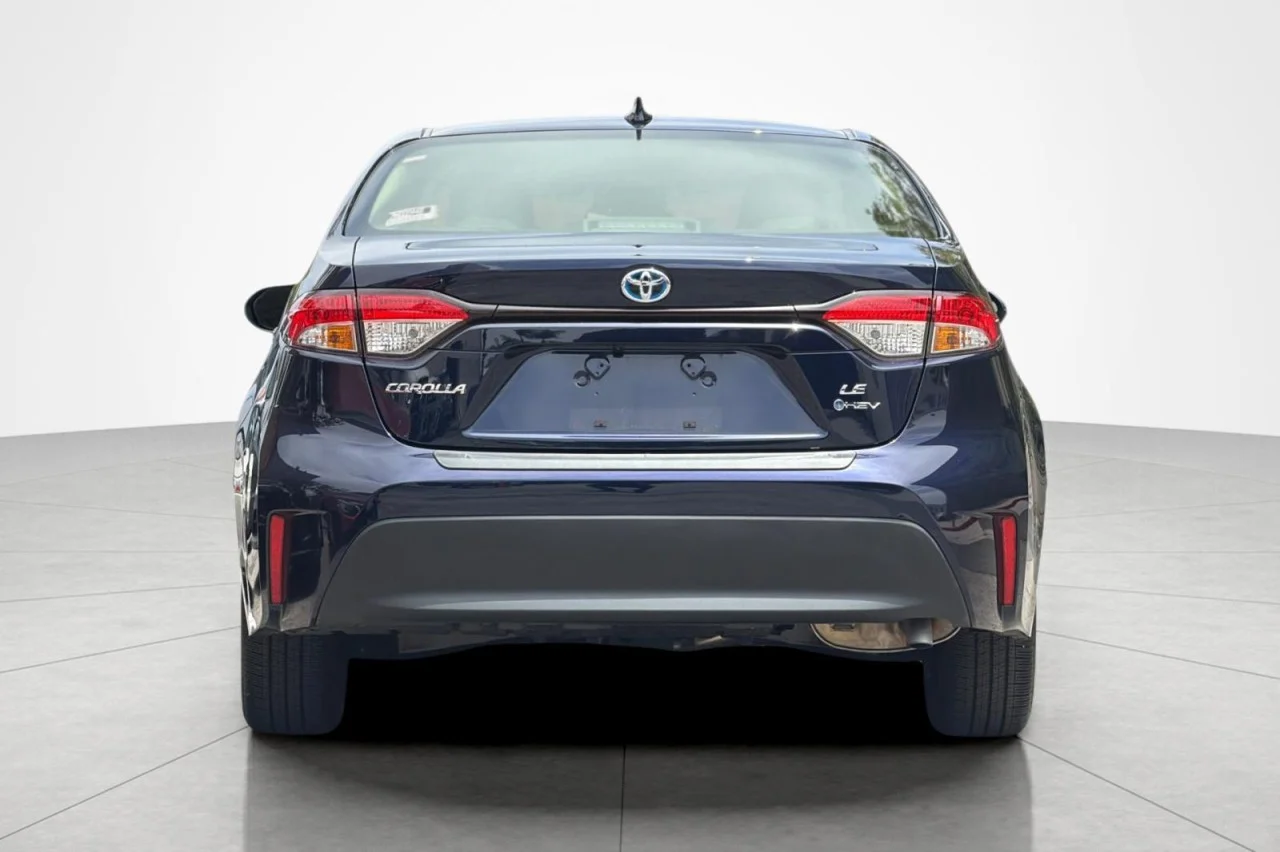 Used 2025 Blueprint Toyota Hybrid LE image 4