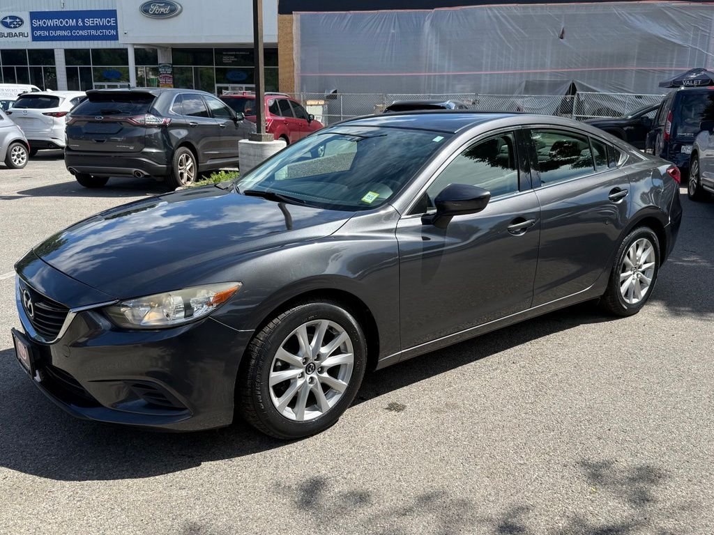 Used 2014 Gray Mazda i Sport image 3