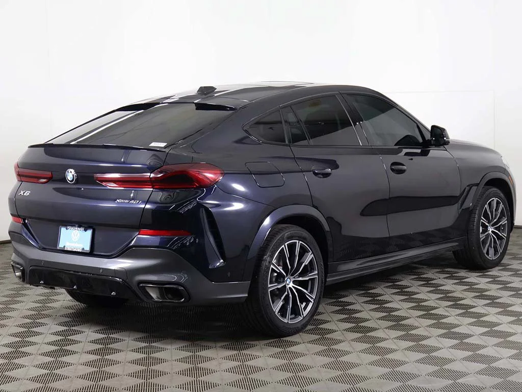 Used 2024 Carbon Black Metallic BMW xDrive40i image 14