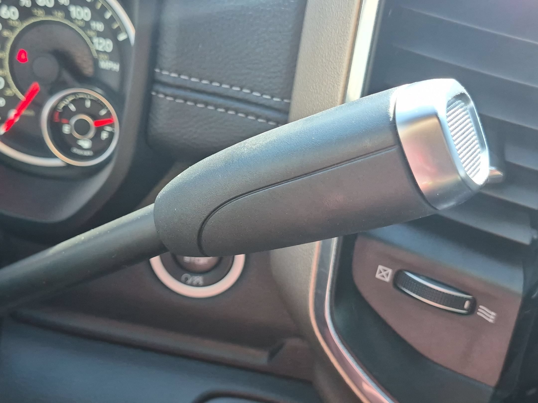Used 2019 Bright White Clearcoat Ram Laramie image 26