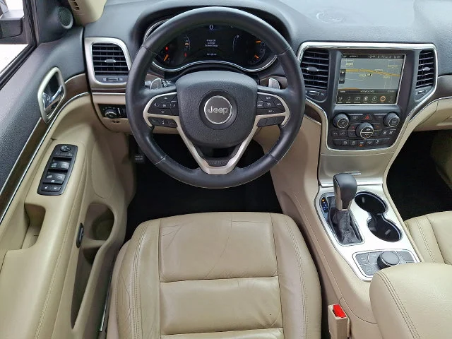 Used 2017 Brown Jeep Limited image 12