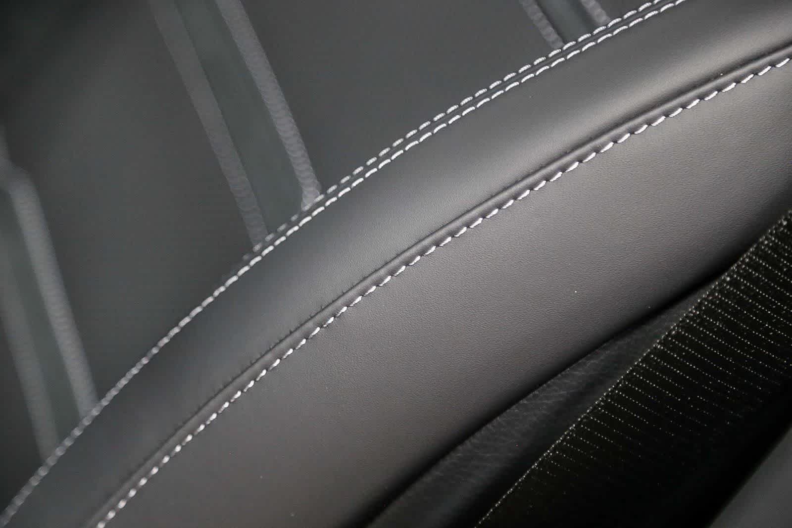 New 2026 MANUFAKTUR Moonlight White Metallic Mercedes-Benz AMG® GT 53 4-Door Coupe image 50