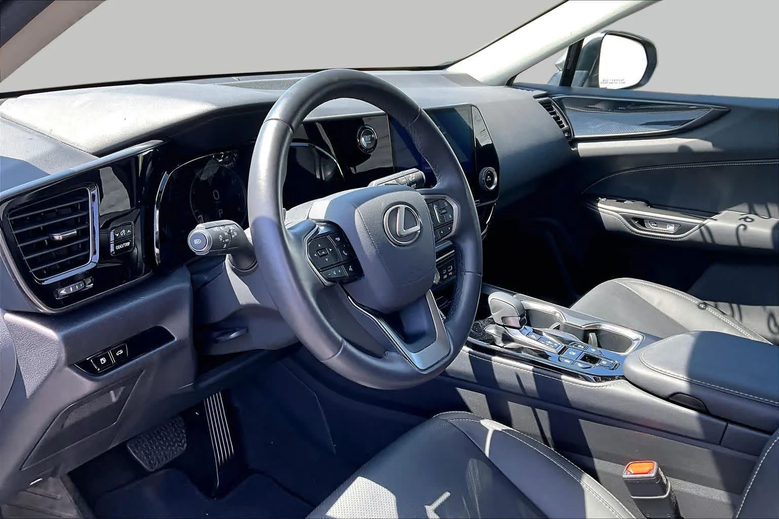 Used 2024 Atomic Silver Lexus  image 17