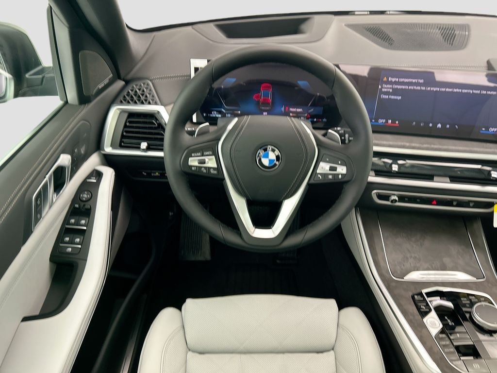 New 2026 Green Metallic BMW sDrive40i image 10