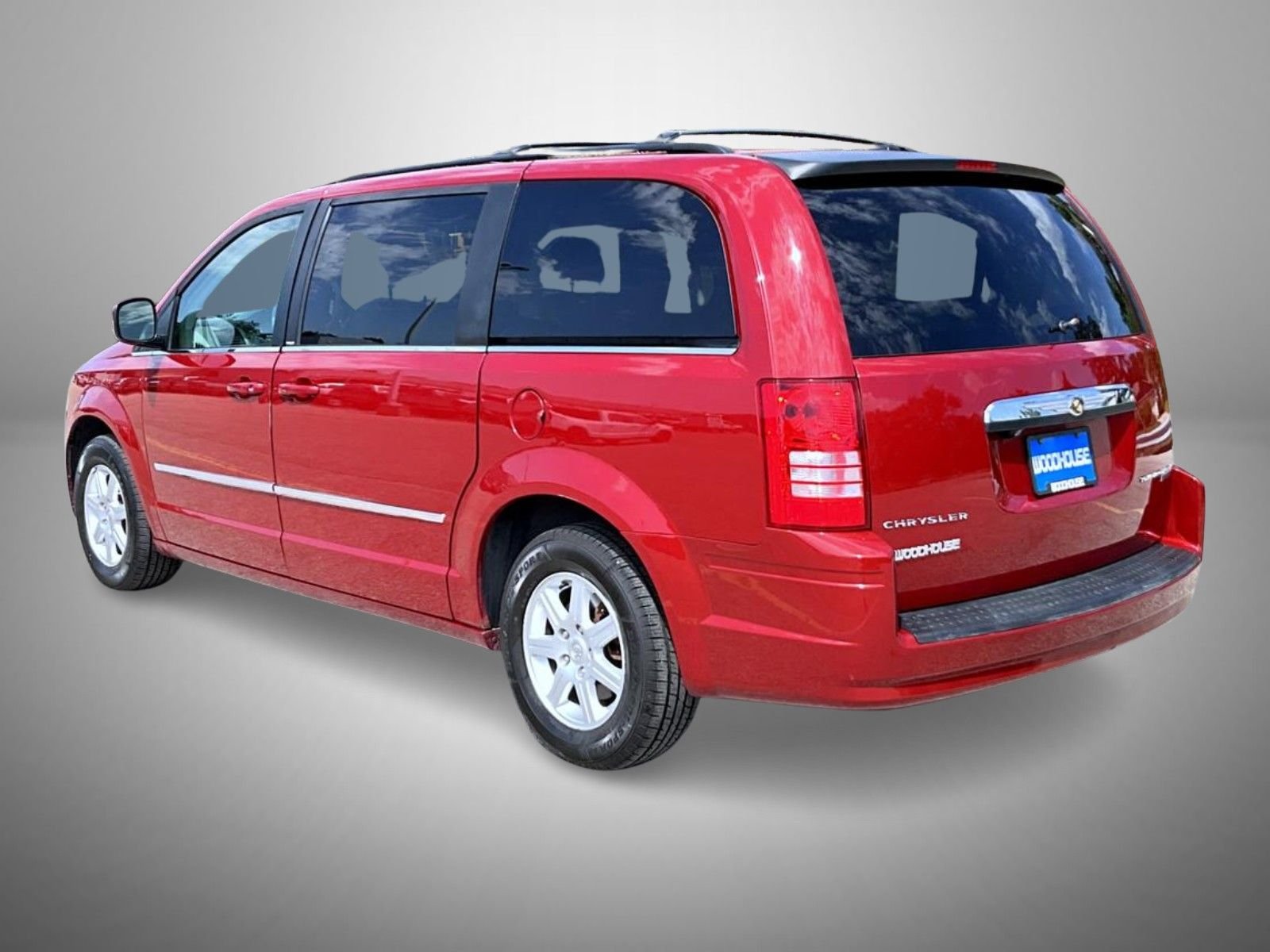 Used 2010 Red Chrysler Touring image 7