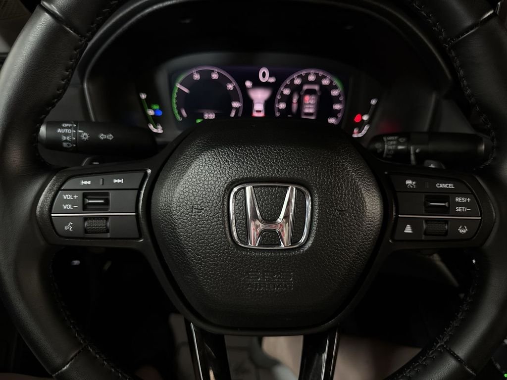 Used 2025 Solar Silver Metallic Honda EX-L image 22