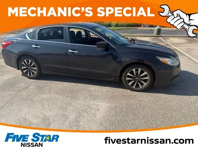 Used 2017 Blue Nissan 2.5 SV image 5