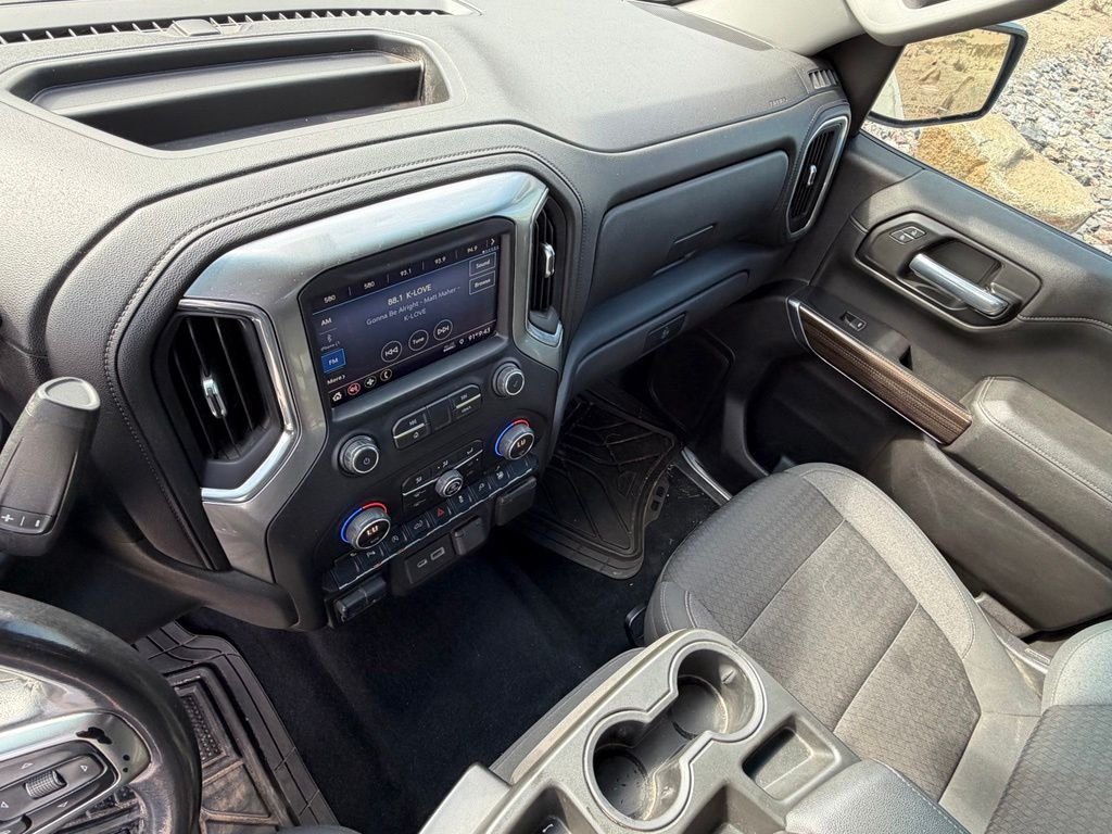 Used 2021 White Chevrolet LT image 26