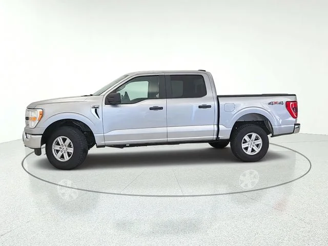 Certified Used 2022 Iconic Silver Metallic Ford XLT image 2