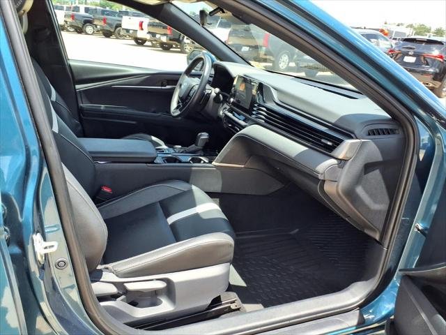 Certified Used 2025 OCEAN GEM Toyota  image 17