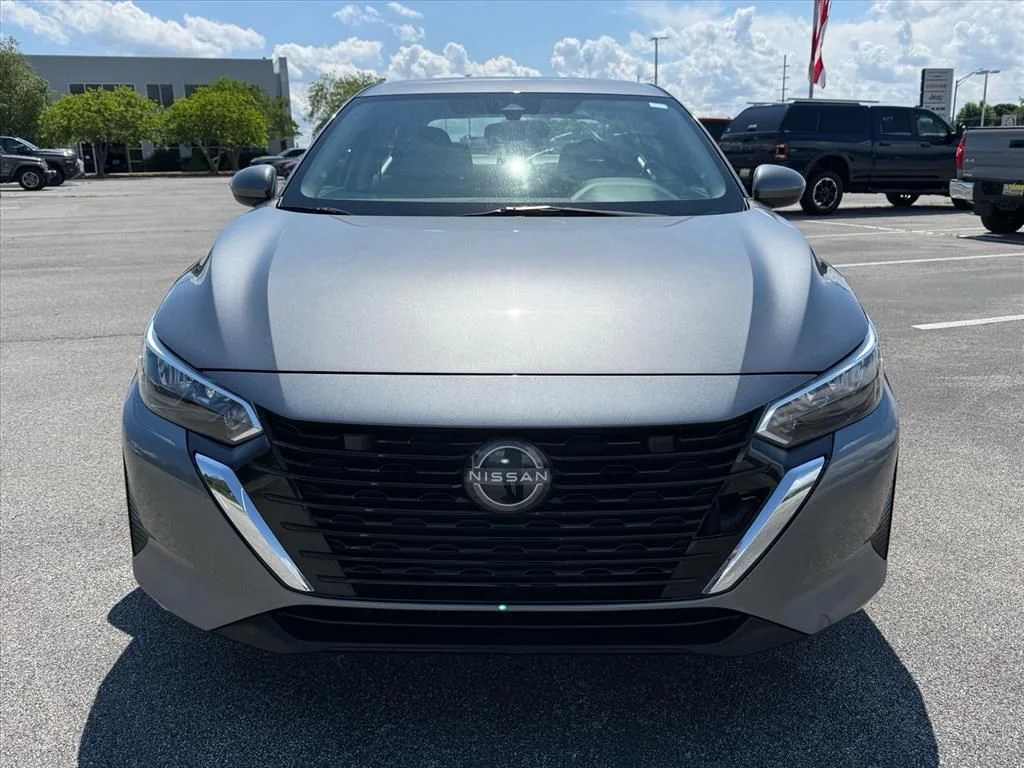 Used 2024 Gray Nissan SV image 13